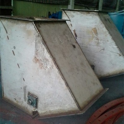 不(bu)鏽鋼闆式側(ce)三通