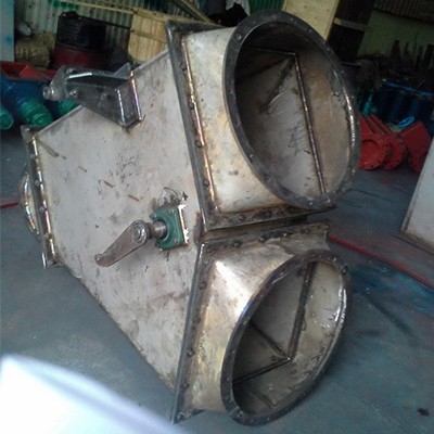 不鏽鋼闆式(shi)正三通